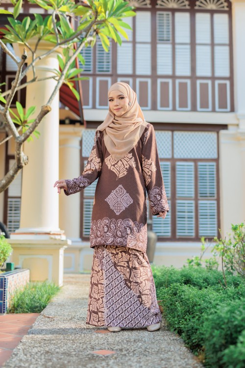 Fiona Bateeq Kurung Moden Dark Choco