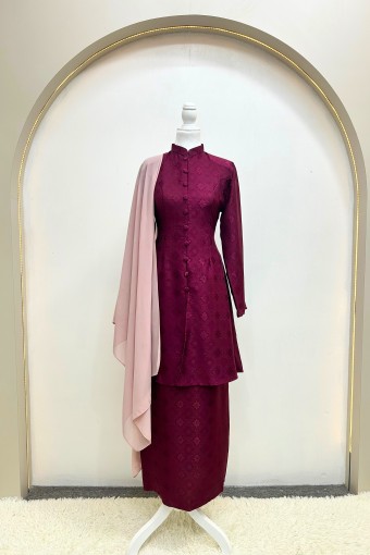 Qisteena Kebarung Moden Burgundy