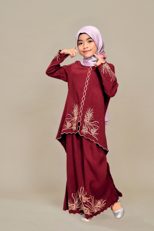 Charlene Kurung Sulam Kids Maroon