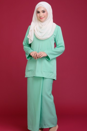 Wan Inang Mint Green