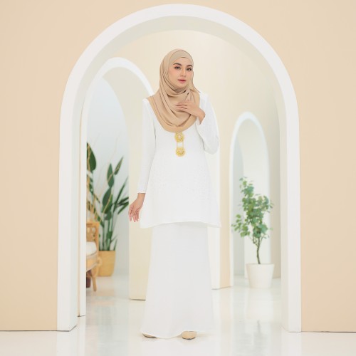 Tiffany Kurung Moden Ironless White