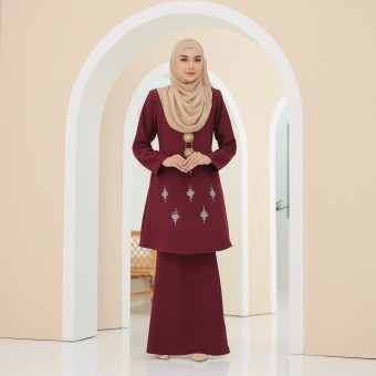 Manees Kurung Moden Maroon