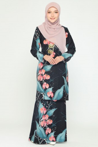 Orked Kurung Moden Batik Black