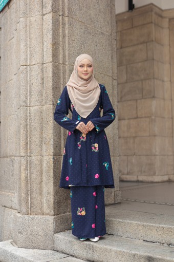 Aynur Kebaya Navy Blue