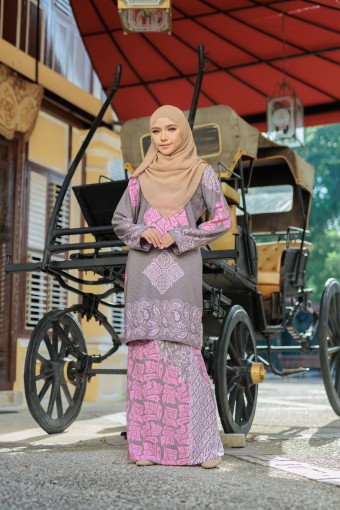 Fiona Bateeq Kurung Moden Light Grey