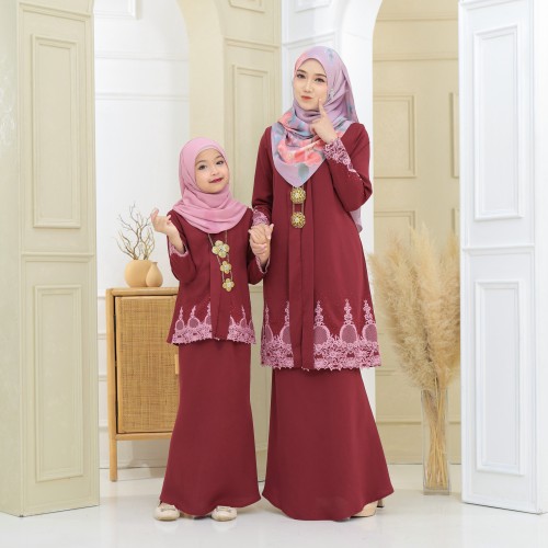 Puspa Sulam Kebaya Maroon