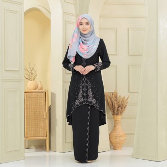 Anum Sulam Kurung Black