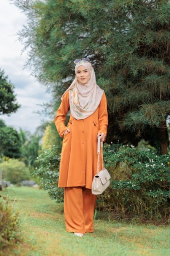 Lesty Suit Brick Orange